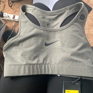 Sports bra